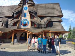 Výlet -Skanzen Vychylovka a Slovenský orloj