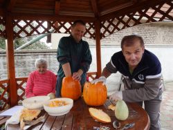 Vyrezávanie hellowenskych tekvíc - DSC00874