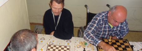 Miestny turnaj v šachu, dáme a žolíku 25.10. 2019 - DSC02112